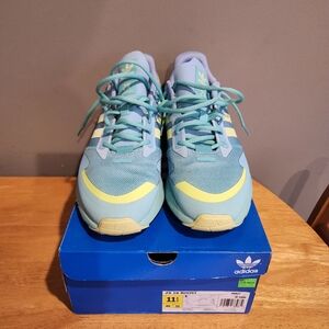 Adidas ZX 1k boost 11.5 Almost like new with box